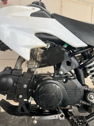 Pit Bike MTR XZ1 125cc 4T Roja y Blanca