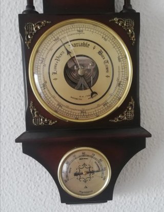 Reloj pared con termómetro, barómetro y higometro