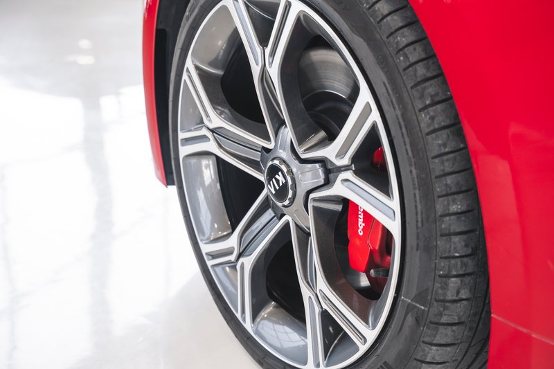 Kia Stinger 2017, foto 16