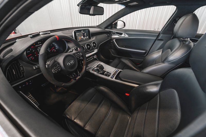Kia Stinger 2017, foto 22