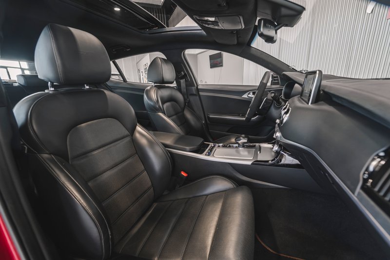 Kia Stinger 2017, foto 25