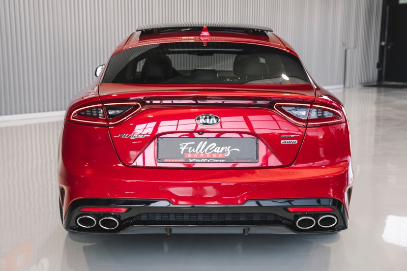 Kia Stinger 2017, foto 4