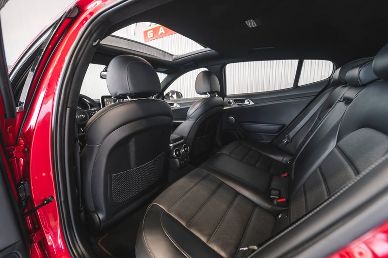 Kia Stinger 2017, foto 28
