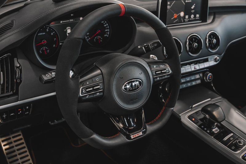 Kia Stinger 2017, foto 41