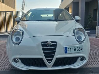 Alfa Romeo MiTO libro de mantenimiento al dia!!!!!