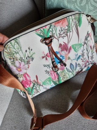 Borsa similpelle bianca floreale