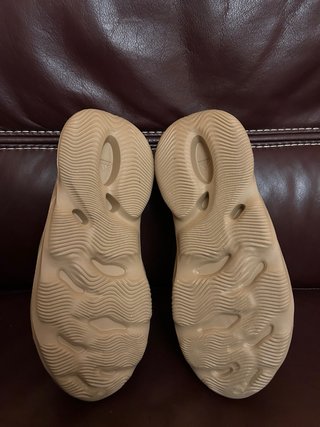 Yeezy Foam Runner Ochre/Clay Talla 47 NUEVAS