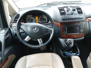 MERCEDES viano