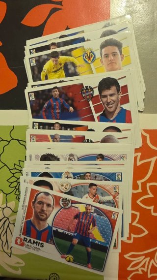 Cromos Liga Este 2014/2015 Pregunta por tus falta