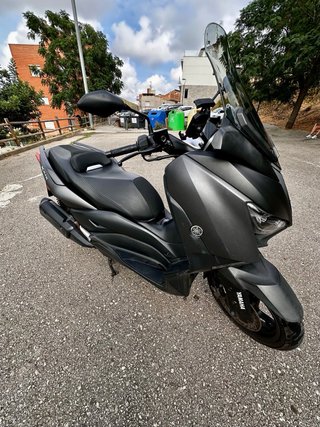 Yamaha XMAX 300 Negra