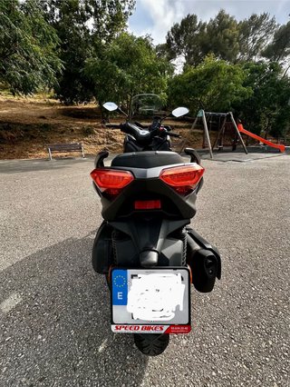 Yamaha XMAX 300 Negra