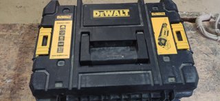 Multiherramienta DeWalt DWE315-QS