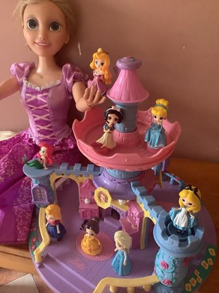 Lote Princesas Disney y Castillo