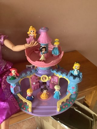 Lote Princesas Disney y Castillo