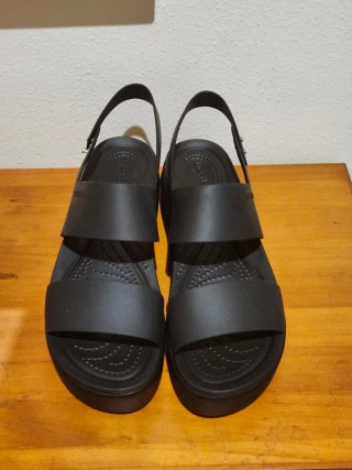 Sandalias Crocs Negras Plataforma negociables