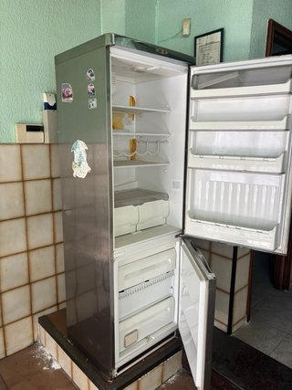 MUEBLES Y ELECTRODOMESTICOS BAR/CAFETERIA LIQUIDAC