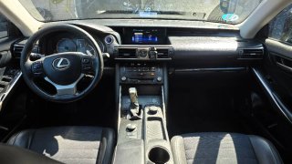 Lexus IS 2018