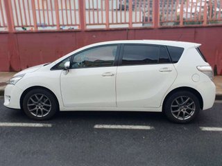 TOYOTA verso
