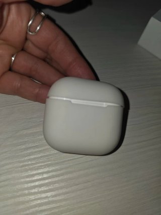 Auriculares Apple AirPods 4