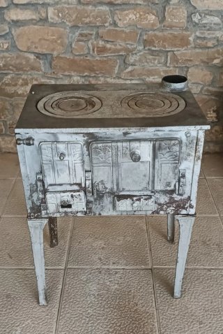 Cocina de leña antigua