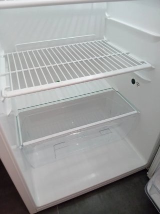 Nevera con congelador blanca