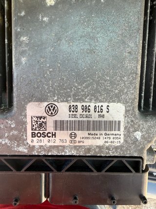 Centralita VW Transporter  repro T5 038 906 016 S