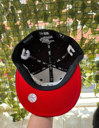 Gorra New Era x Supreme
