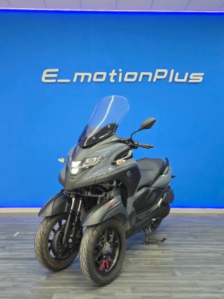 Yamaha Tricity 300 2023 Gris 17.000 km