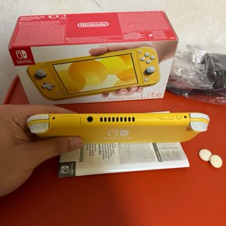 Nintendo Switch Lite Giallo