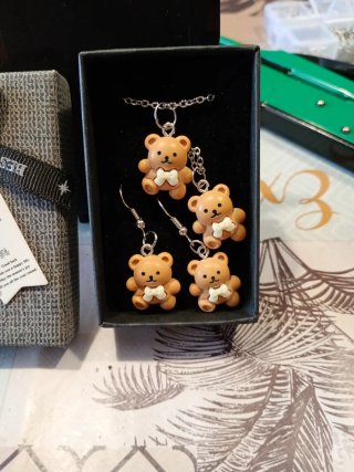 Set collana e orecchini orsetto