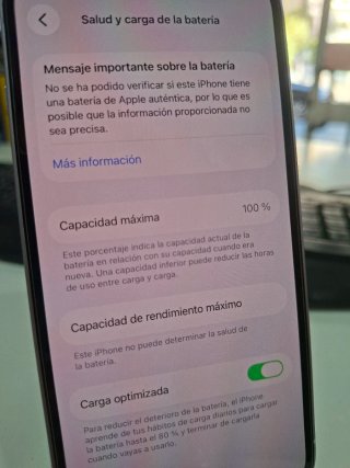 iPhone 14 Lila