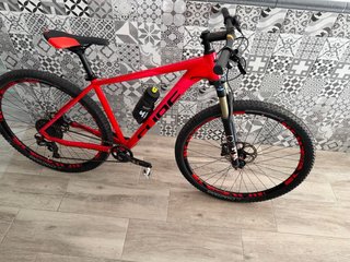 Bicicleta de Montaña Roja