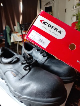 Zapatos seguridad Cofra T.50, a estrenar