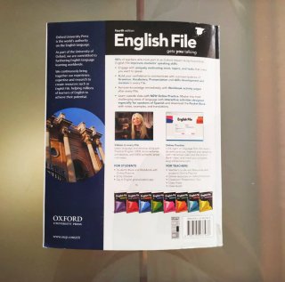 English File C1.1 Advanced. Student's book and ...