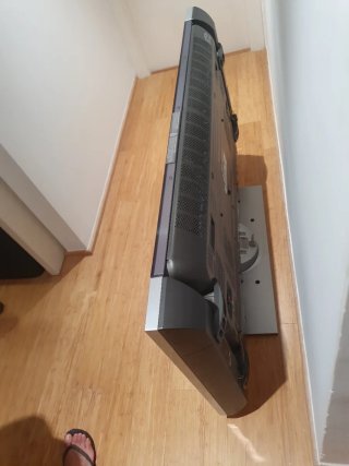Televisor Itachi 44 pulgadas Plateado