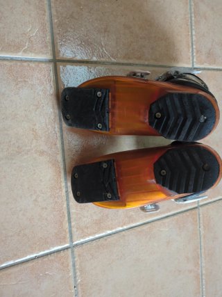Botas de esquí Salomon niño talla 18.  Talla 28 EU