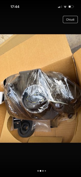 Faro Renault Clio