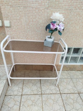 Tavolo da giardino in metallo e vetro