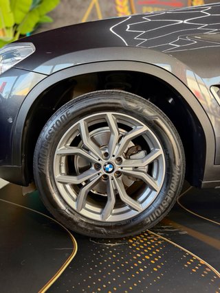 BMW X4 ( X-LINE )