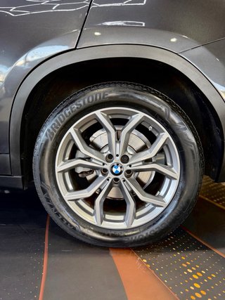 BMW X4 ( X-LINE )