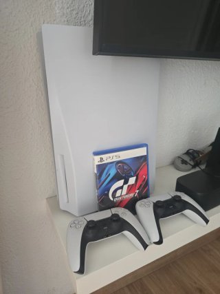 Consola PS5 + Juego Gran Turismo 7