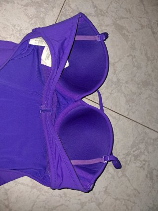 Traje de baño morado