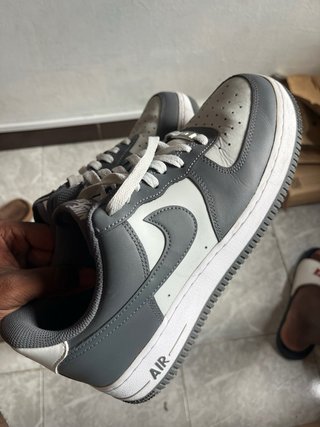 Nike air force casi nuevos