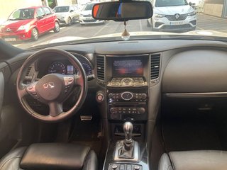 Infiniti QX70 3.7i 2015