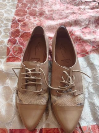 Zapatos de cordones de cuero ligeros