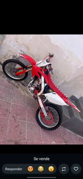 Honda CRF450R 2009 Motocross Roja y Blanca