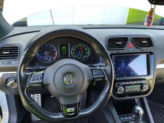 VOLKSWAGEN scirocco