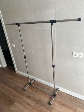 Perchero extensible con ruedas y freno (leer desc)