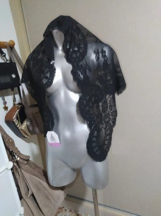 Mantilla negra encaje