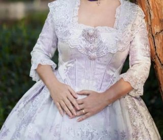Traje de Fallera Siglo XVIII Morado y Blanco